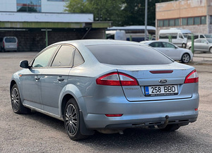 FORD MONDEO (5 foto / 8)