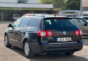 VOLKSWAGEN PASSAT VARIANT (4 foto / 8)