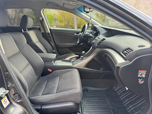 HONDA ACCORD TOURER (6 foto / 8)