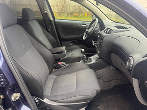 ALFA ROMEO 147 (7 фото из 8)