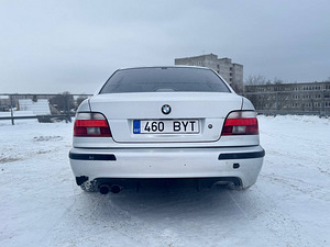 BMW 525D (4 фото из 9)