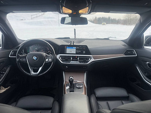 BMW 330I (10 фото из 14)