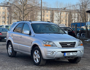 KIA SORENTO (2 foto / 8)