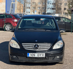 MERCEDES-BENZ B 180 CDI (3 foto / 8)