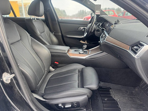 BMW 330I (10 foto / 14)