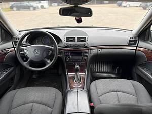 MERCEDES-BENZ E 220 CDI (7 foto / 8)