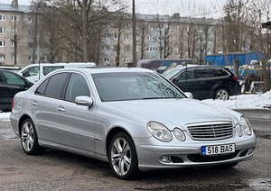 MERCEDES-BENZ E 320 CDI (2 foto / 8)