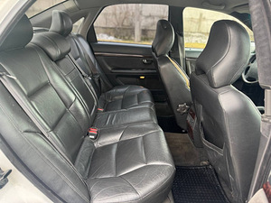VOLVO S80 (7 фото из 8)
