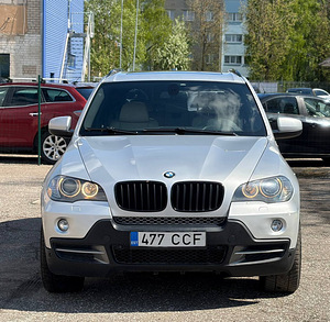 BMW X5 (3 foto / 8)