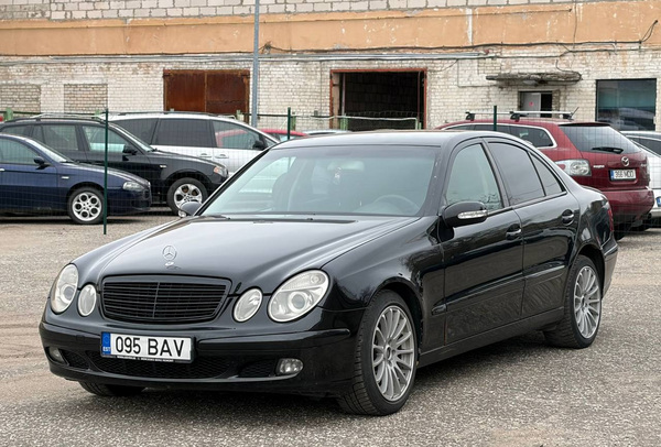 MERCEDES-BENZ E 220 CDI
