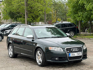 AUDI A4 AVANT (2 foto / 8)