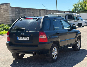KIA SPORTAGE (5 foto / 9)
