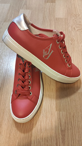Uued Armani Jeans s.40 (2 foto / 3)