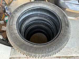 Michelin 225/55 R17 Alpin 5 lamellrehvid 4tk (2 foto / 3)