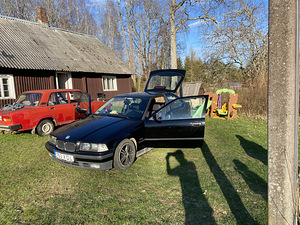 BMW e36 316 (3 фото из 10)