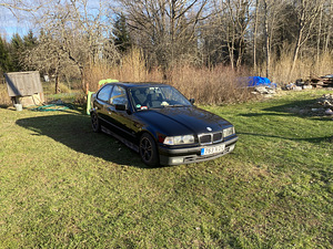 BMW e36 316 (1 фото из 10)
