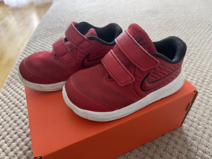 Nike tossud 23,5 suurus (2 foto / 4)