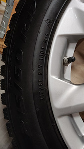 Nissan Qashqai 215/60/17 Pirelli ice zero 9mm (7 foto / 8)