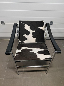 Кресло lC1 Vintage Sling из воловьей кожи от Le Corbusier