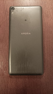 Sony Xperia E5 F3311 (3 фото из 4)