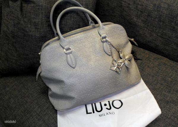 Liu Jo серо-бежевая объемная фактурная сумка (фото #3)