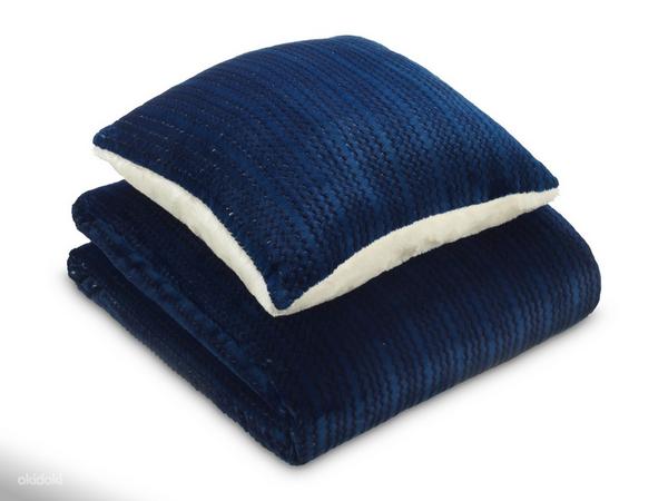 Dormeo Warm Hug синий комплект плед 200x200+2 подушки, новый (фото #4)