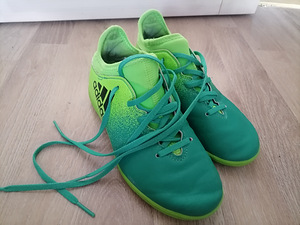 Обувь Adidas с. 32 (2 фото из 3)