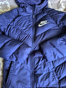 Nike jope 158-170 (3 foto / 4)