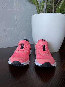 Nike tossud, s. 30 (1 foto / 5)