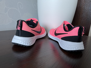 Nike tossud, s. 30 (5 foto / 5)