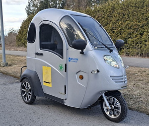 2-kohaline elektriline mopeedauto Cajero 2017.a (1 foto / 8)