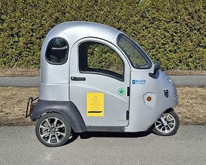 2-kohaline elektriline mopeedauto Cajero 2017.a (2 foto / 8)