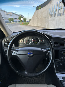 Volvo V70 2.4 D5 (8 foto / 11)
