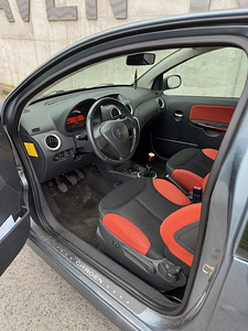 Citroen C2 (7 foto / 10)