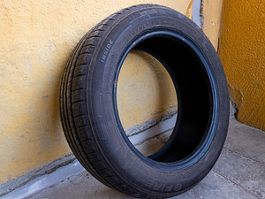 Firemax suverehvid 205/55 ZR 16 (1 foto / 5)
