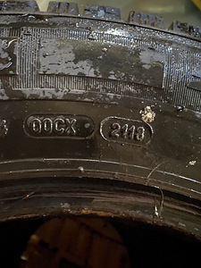 Michelin agilis 215/70/15c (2 foto / 4)