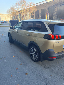 Peugeot 5008 (4 foto / 10)