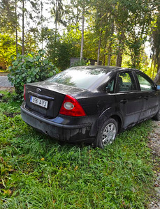 Ford focus 1.6 74kw 2007 (3 foto / 4)