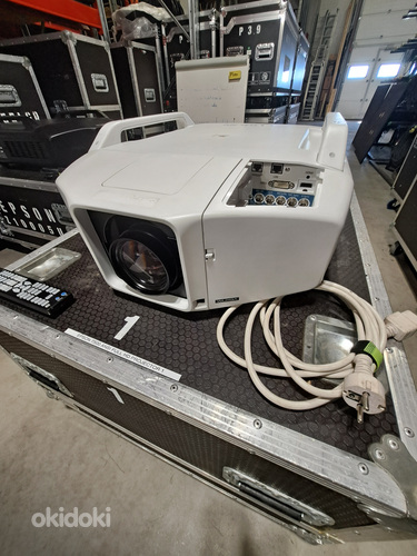 Projektor Epson 7500 ANSI (foto #2)