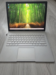 Microsoft Surface Book | i7 | 8GB | 256GB | 1GB Video (1 foto / 7)