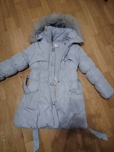 Продам зимнее пальто, размер 140-152 см.