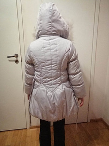 Müügis soe talvemantel, suurus 140-152 cm (6 foto / 6)