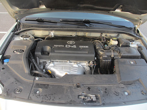 Toyota Avensis 2.4 / 2010. aasta auto müük (6 foto / 15)