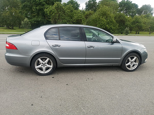 Škoda Superb 1.8 118kw (6 foto / 9)