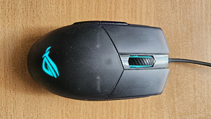 Asus rog strix impact 2 mängurihiir (1 foto / 2)