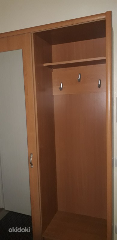 Шкаф со сдвижной дверью и зеркалом - Tallinn - Шкафы, комоды и стеллажи, Шкафы купить и продать – okidoki