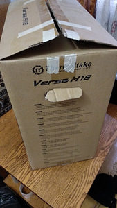Korpus Thermaltake Versa H18 (7 foto / 8)