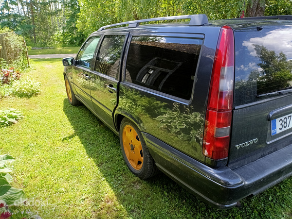 Volvo v70 (фото #6)