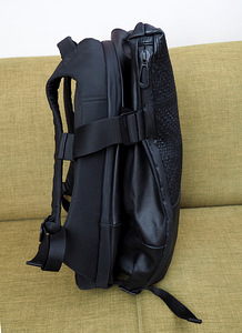 Cote&Ciel Isar Veneer Backpack Onyx Black Seljakott (4 foto / 9)