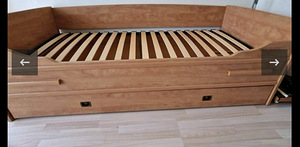 Кровать 120×200 в хорошем состоянии 2 шкафа и стол